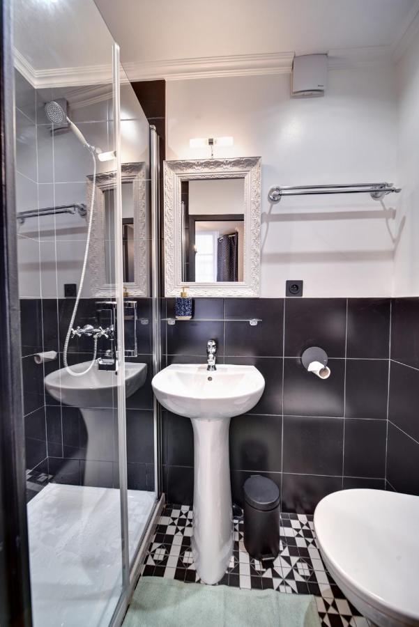 Les Petits Boudoirs De Savoie Lejlighed Chambéry Eksteriør billede